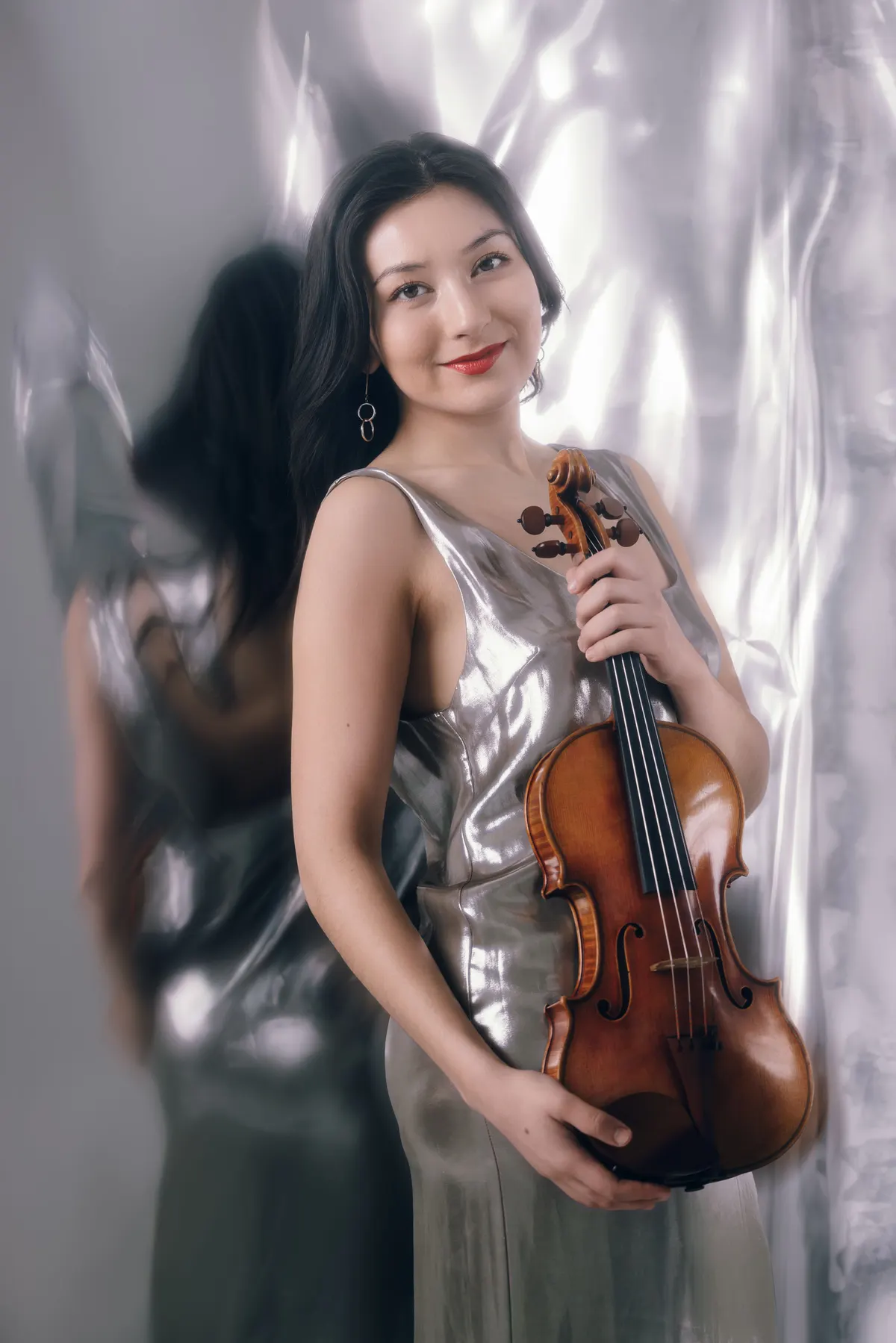 Isabelle Ai Durrenberger with her violin